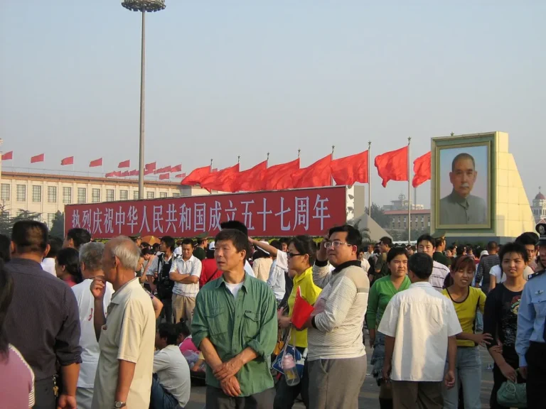 National Day visitors in Tiananmen Square in 2006